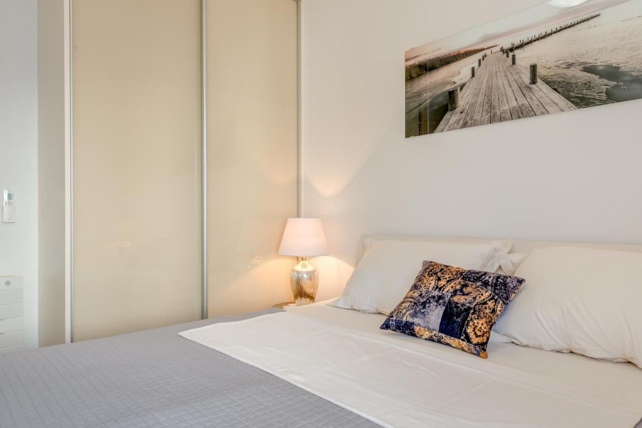Joy 1 Apartment Новаля Екстериор снимка