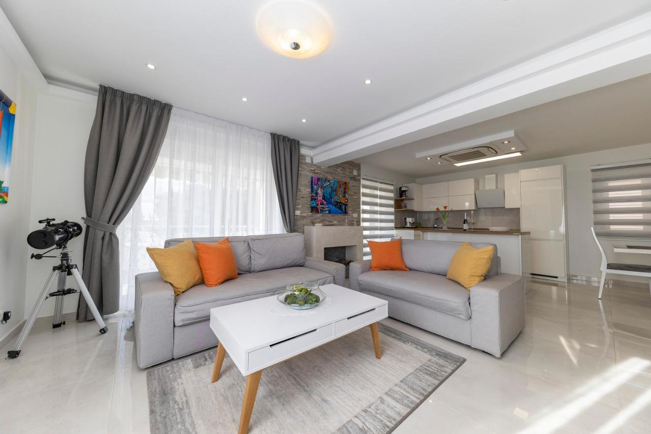 Joy 1 Apartment Новаля Екстериор снимка