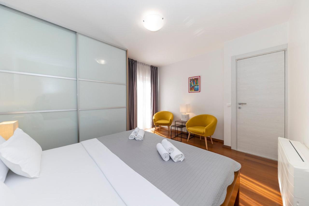 Joy 1 Apartment Новаля Екстериор снимка