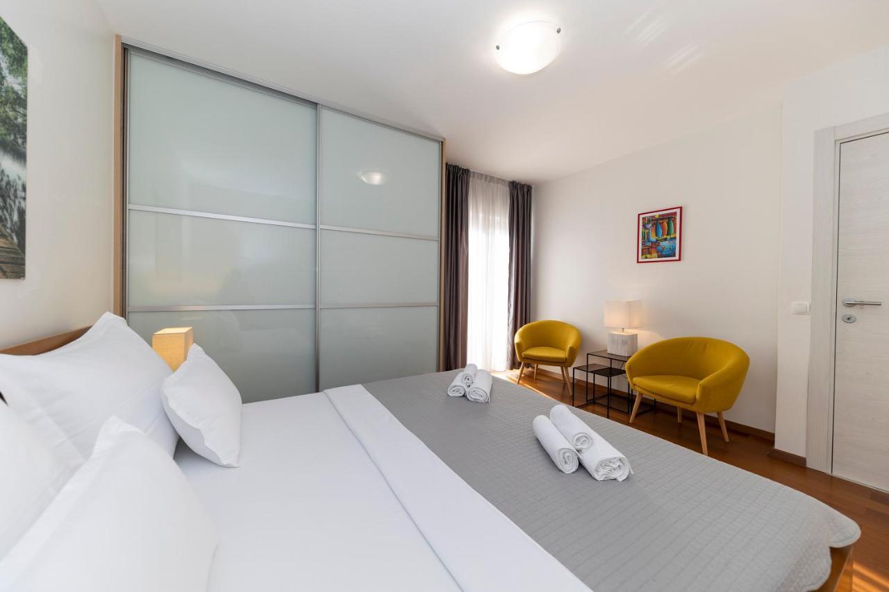 Joy 1 Apartment Новаля Екстериор снимка