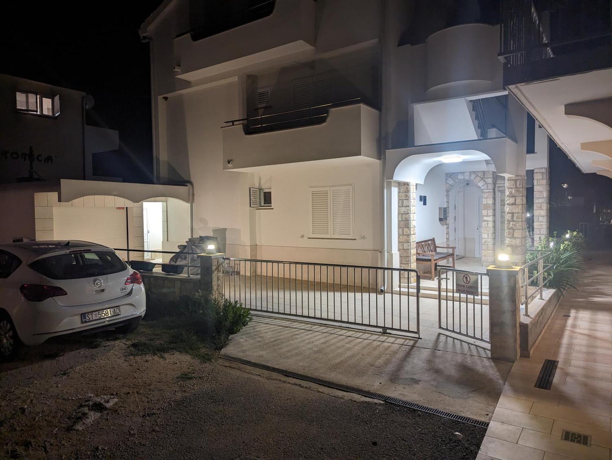 Joy 1 Apartment Новаля Екстериор снимка